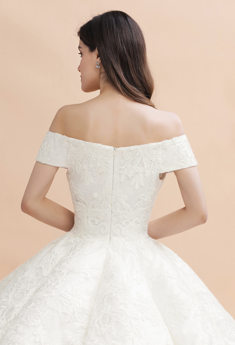 Ivory Off Shoulder Lace Appliques A-line Ball Gown Tulle Wedding Dress-newarrivaldress