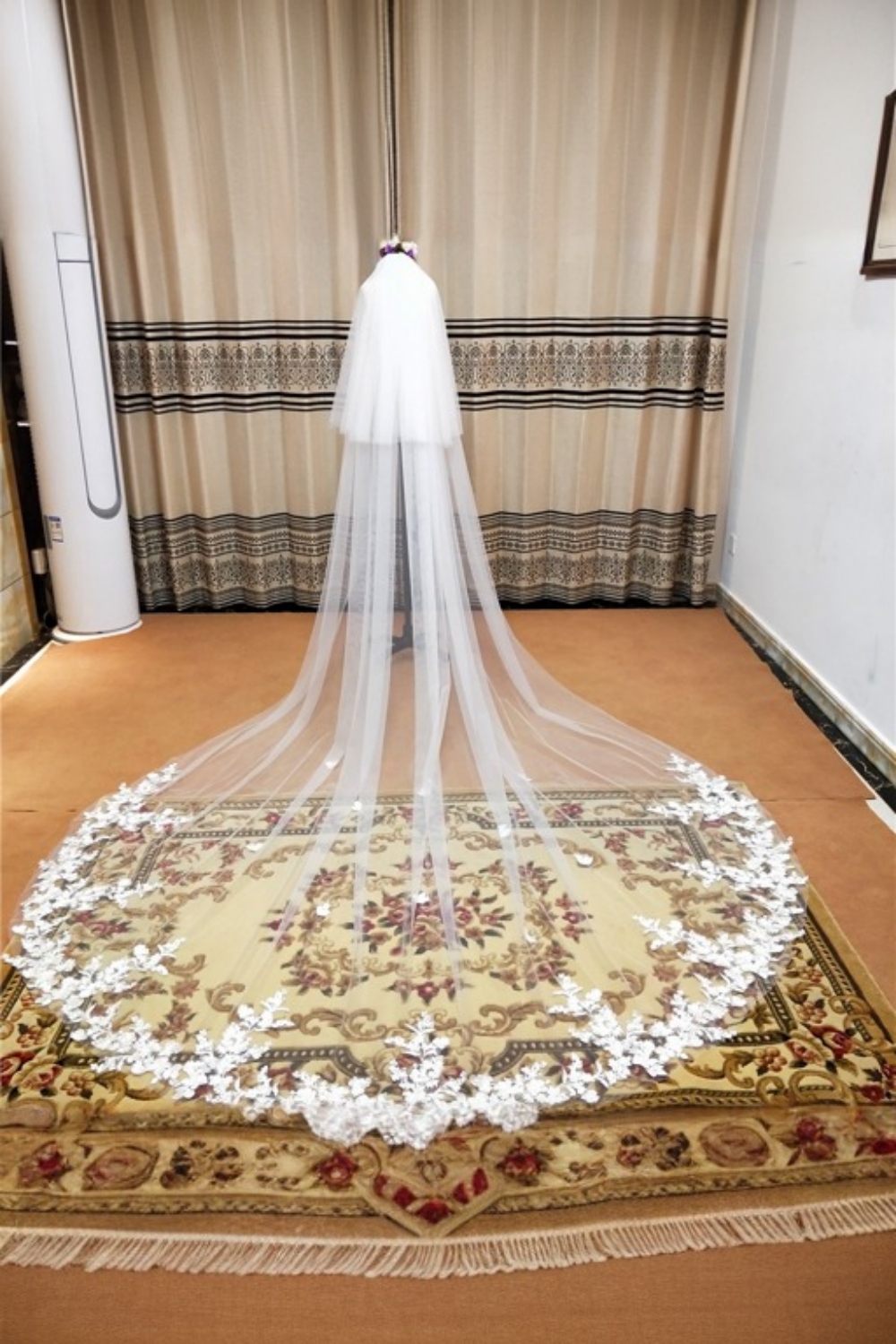 Ivory White Wedding Veils Cathedral Length Lace Edge Wedding Bridal Veil with Comb