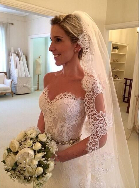 Beautiful Sweetheart White Lace Wedding Dress Popular Crystal Long Bridal Gown for Women-newarrivaldress