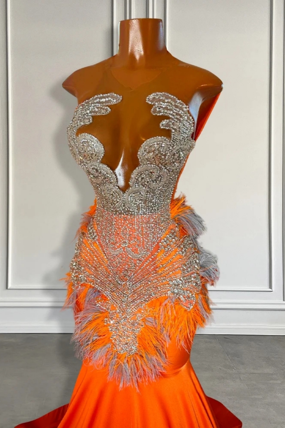 Stunning Sleeveess Crystals Fur Mermaid Prom Dress Glitter Satin Party Dress with Tassels-newarrivaldress