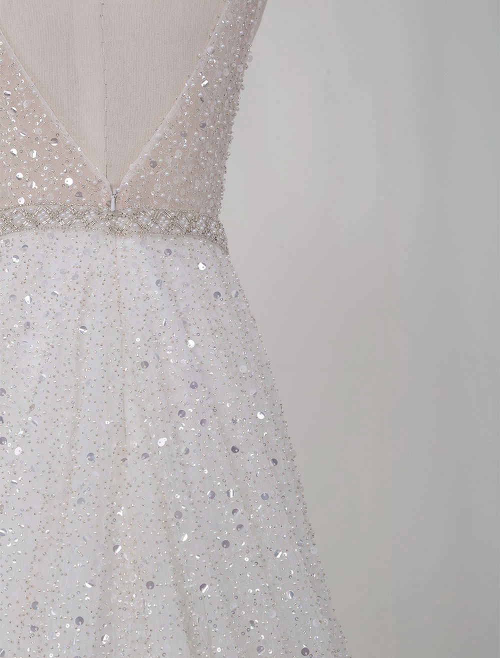 Ivory Simple Wedding Dress Lace V-Neck Sleeveless Backless Lace A-Line Long Bridal Gowns-newarrivaldress