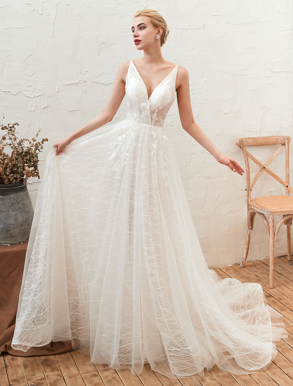 Wedding Dress 2021 V Neck A Line Floor Length Lace Appliqued Tulle Bridal Gowns-newarrivaldress