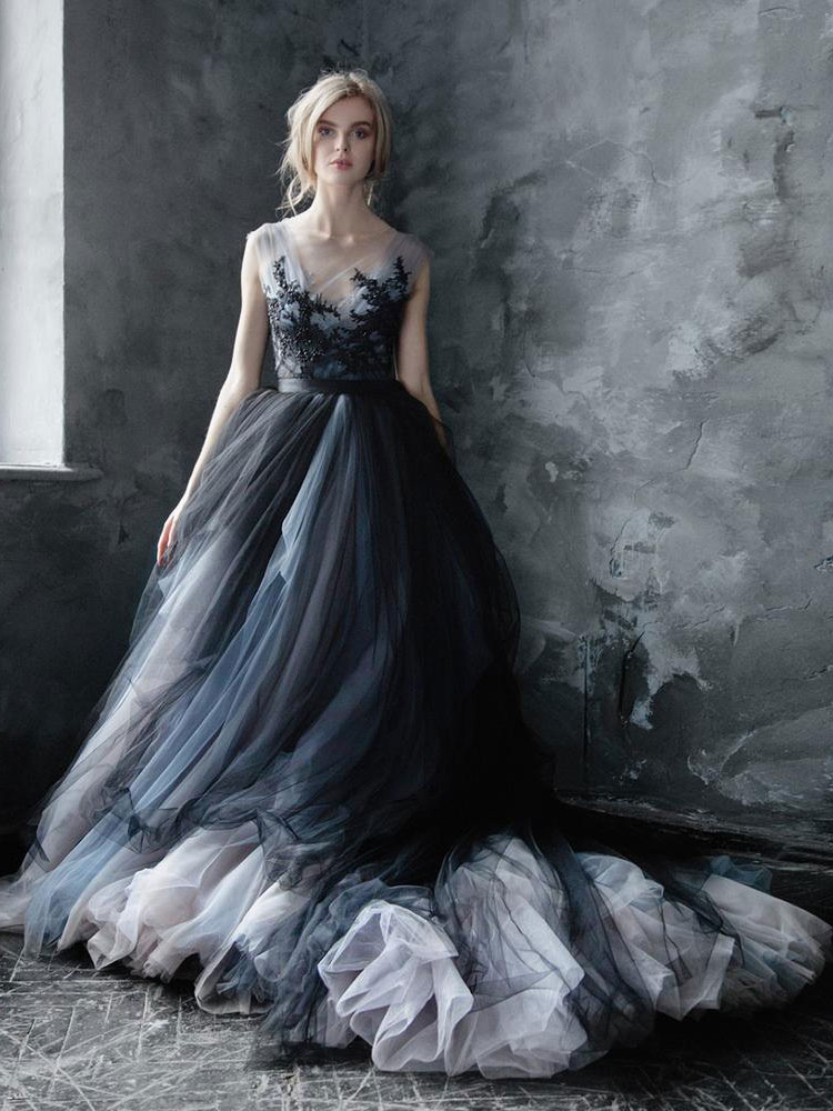 Black Gothic Wedding Dresses A-Line V-Neck Sleeveless Ball Gown Tulle Lace Bridal Gown-newarrivaldress