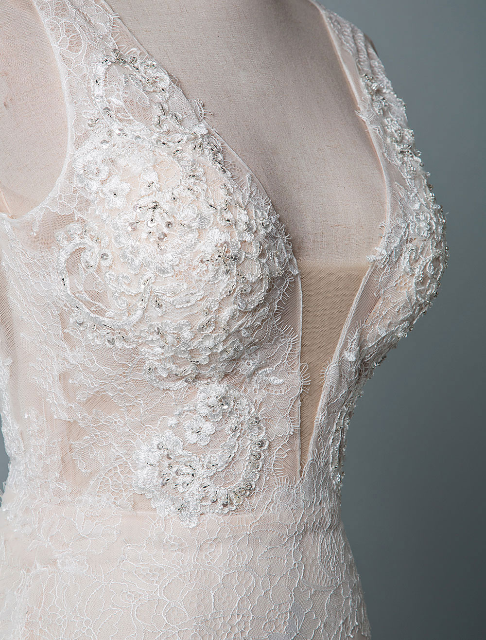 Simple Wedding Dress Lace A Line V Neck Sleeveless Beaded Floor Length Feather Bridal Gowns-newarrivaldress