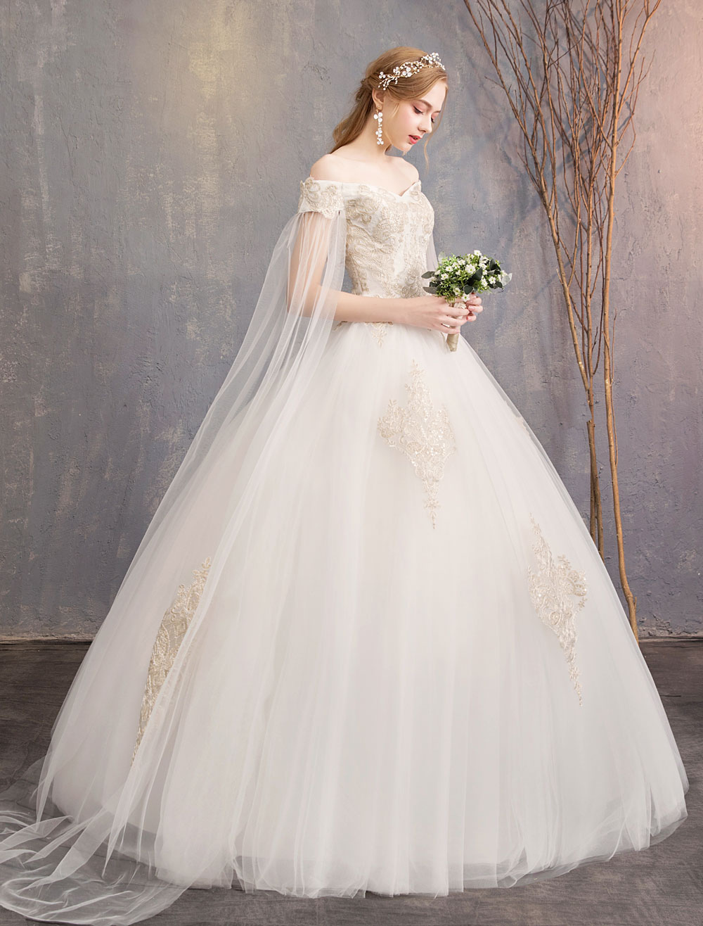 Wedding Dresses Tulle Off-The-Shoulder Short Sleeve Lace Applique Princess Bridal Gown