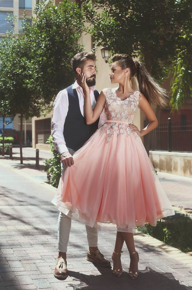 Lovely Sleeveless V-Neck Short Prom Dress |Lace Appliques Homecoming Dress-newarrivaldress