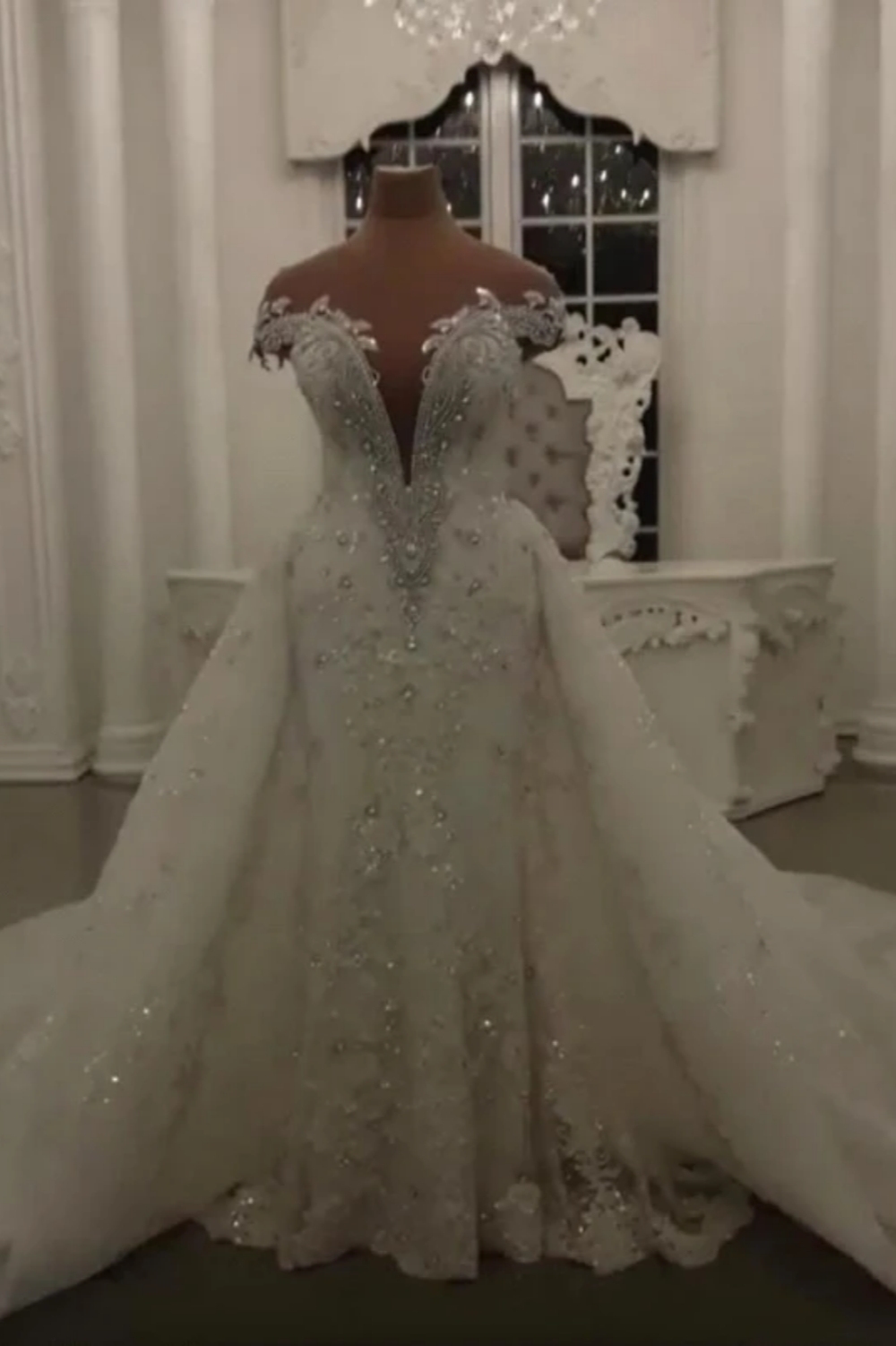 Gorgeous Mermaid Bridal Gown Beads Lace Appliques V-Neck Wedding Dress with Sweep Train-newarrivaldress