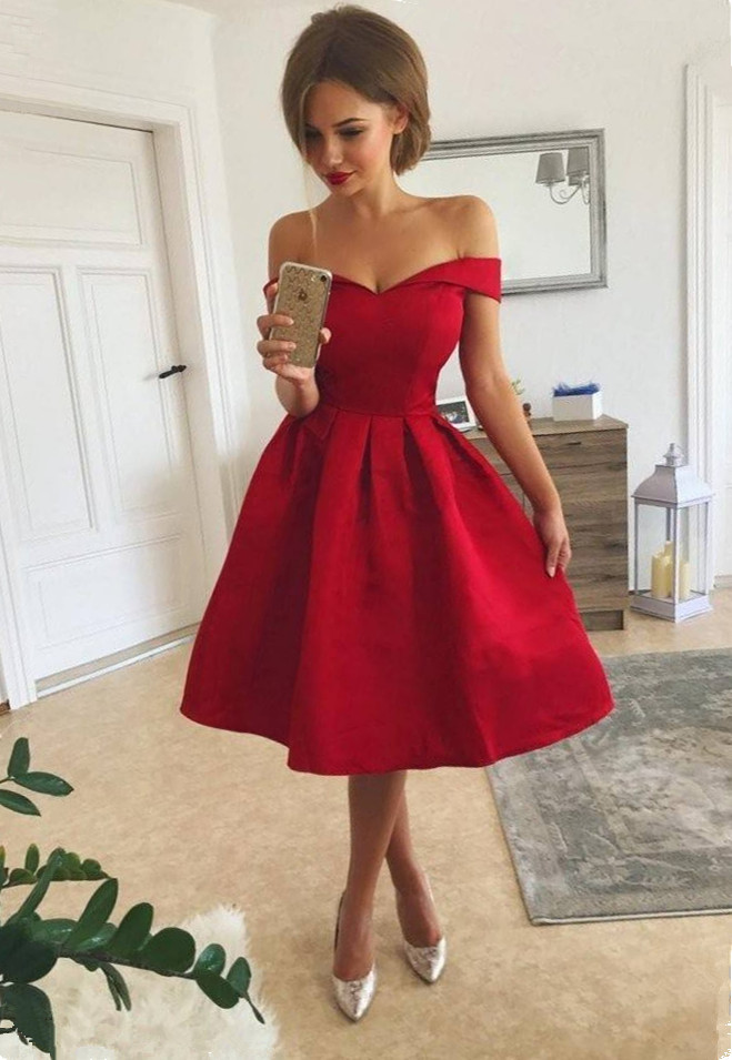 Modern Red Off-the-shoulder Short Homecoming Dress | Knee-length Party Gown-newarrivaldress