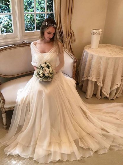 Elegant Appliques Tiered Sexy Wedding Dresses | See Through Long Sleeve Open Back Bridal Gowns-newarrivaldress