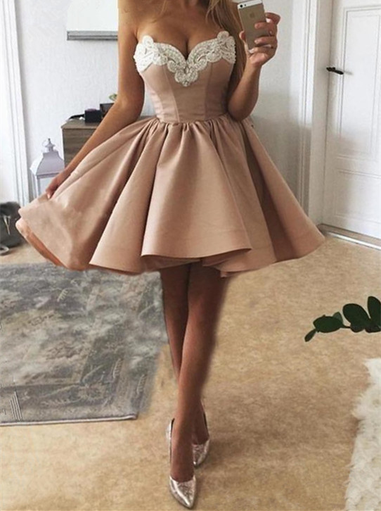 Delicate Lace Sweetheart Sleeveless Homecoming Dress | Short Party Gown-newarrivaldress
