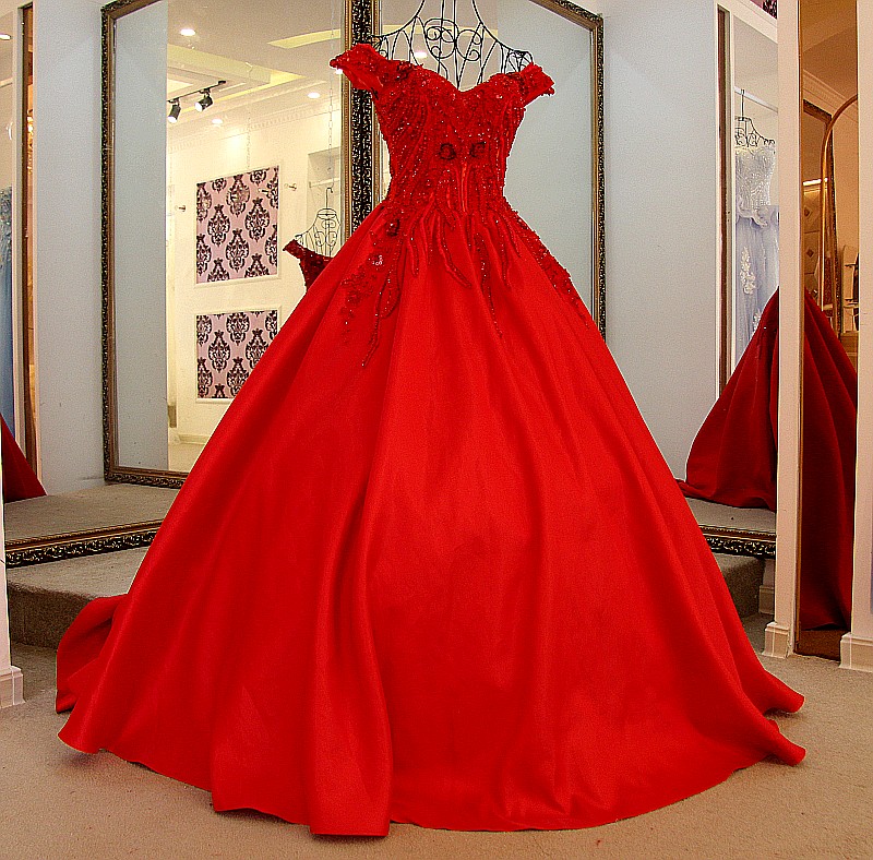 Elegant Red V-neck Lace-up Brush Train Appliques Prom Gown With Ruffle-newarrivaldress