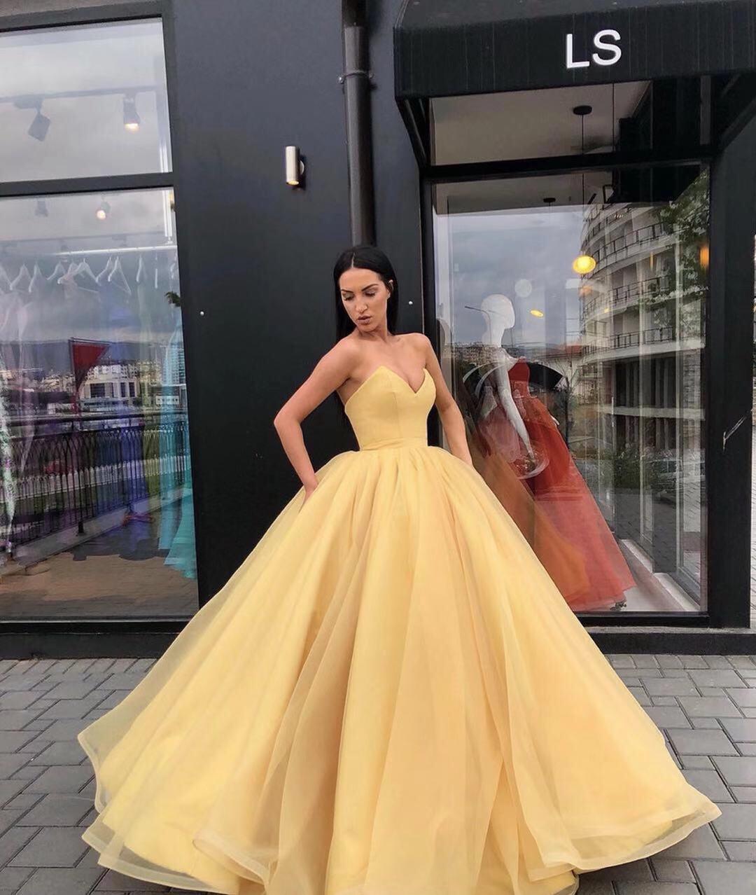 Elegant Ball Gown Strapless sweetheart Floor-Length Prom Dress-newarrivaldress