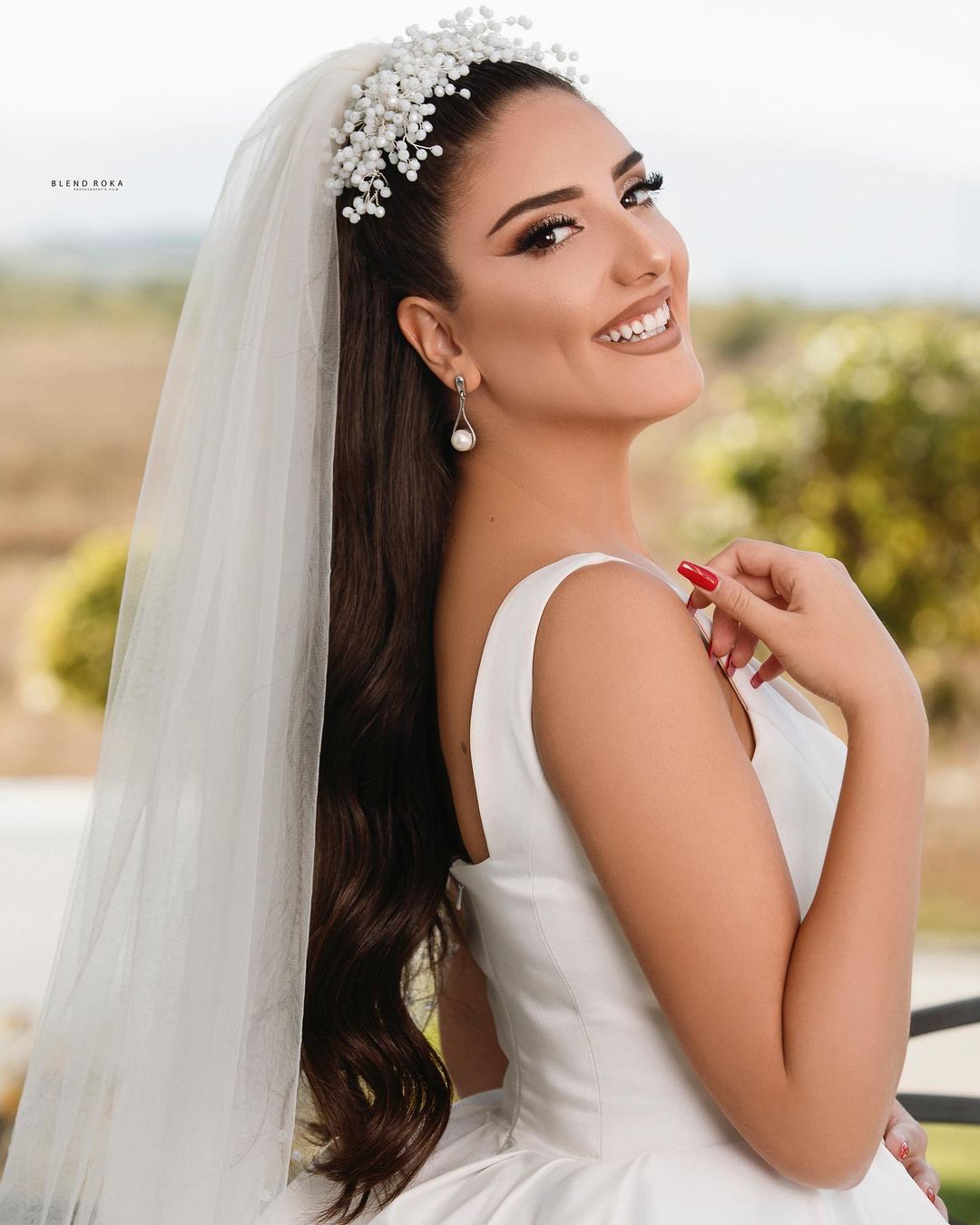 Simple White Aline Wedding Dress with Straps Sleeveless Bridal Dress-newarrivaldress