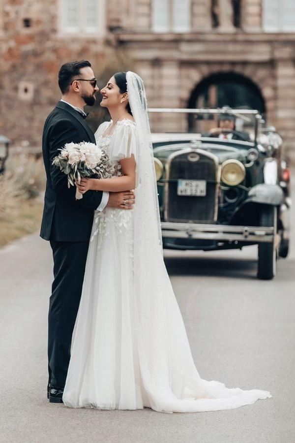 Elegant Square Neck Tulle Lace A-line Wedding Dresses Short Sleeves Princess Wedding Gown-newarrivaldress