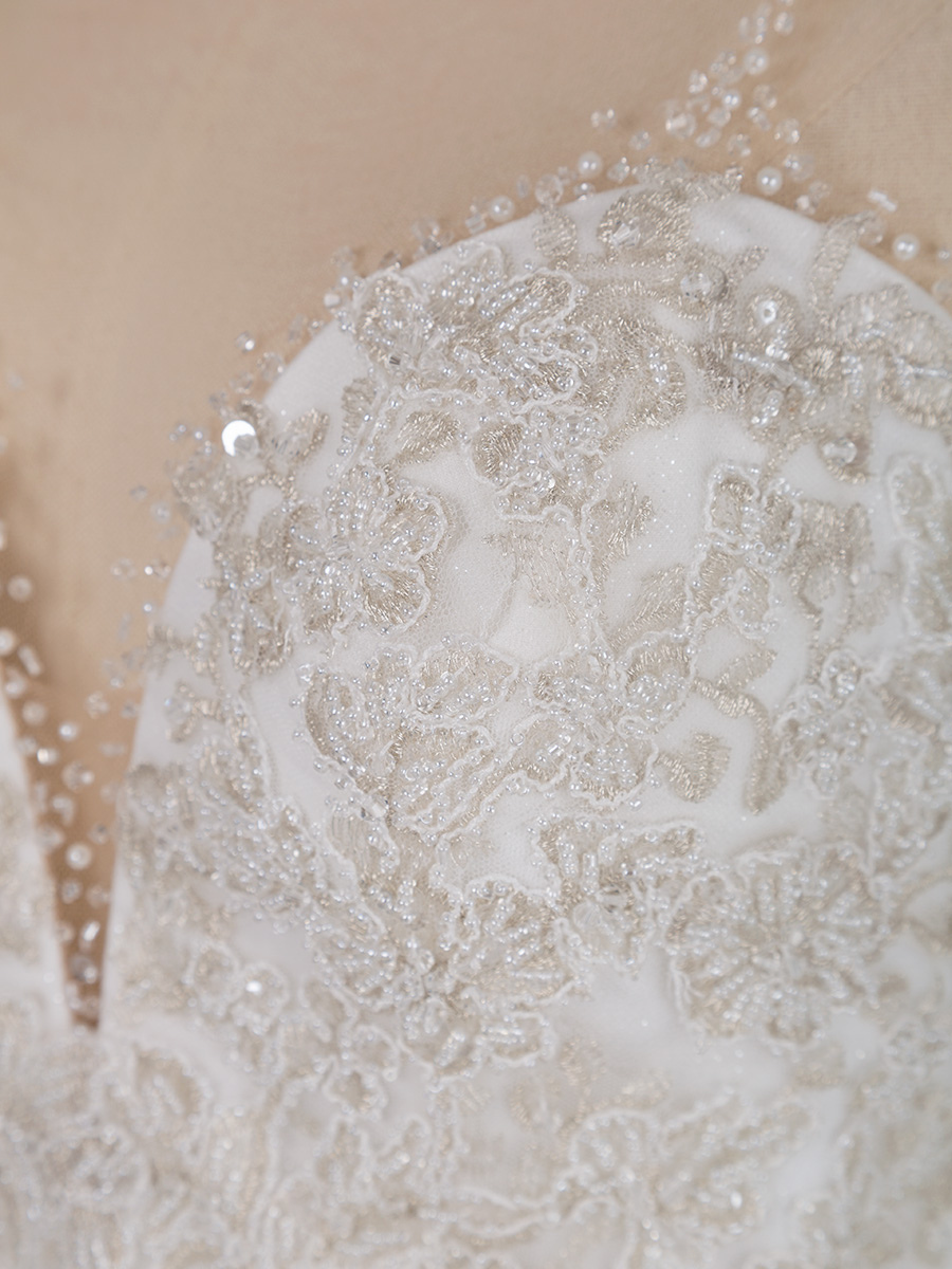 Ivory Simple Wedding Dress A-Line V-Neck Sleeveless Backless Long Lace Bridal Dresses-newarrivaldress