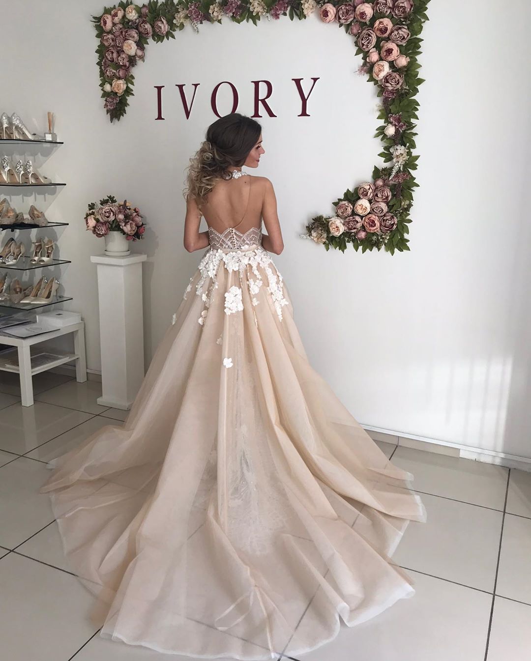 Flower Appliques Beading Halter Sheath Wedding Dresses | Backless Belt Bridal Gowns with Detachable Skirt-newarrivaldress