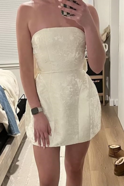 Chic Strapless Ruffle Satin Sheath Prom Dress Short Homecoming Dresses with Bow-newarrivaldress