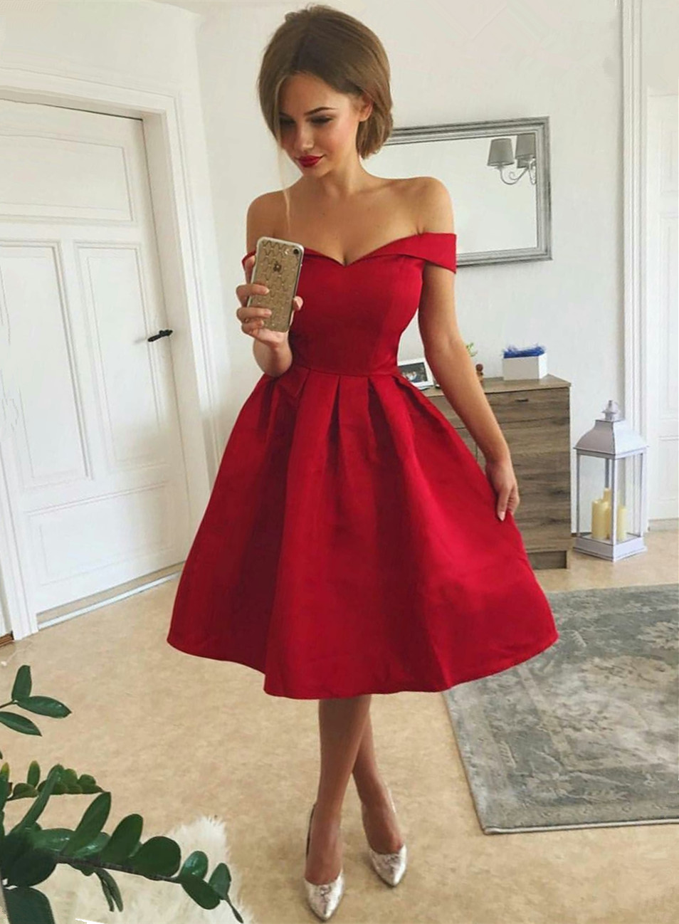 Modern Red Off-the-shoulder Short Homecoming Dress | Knee-length Party Gown-newarrivaldress