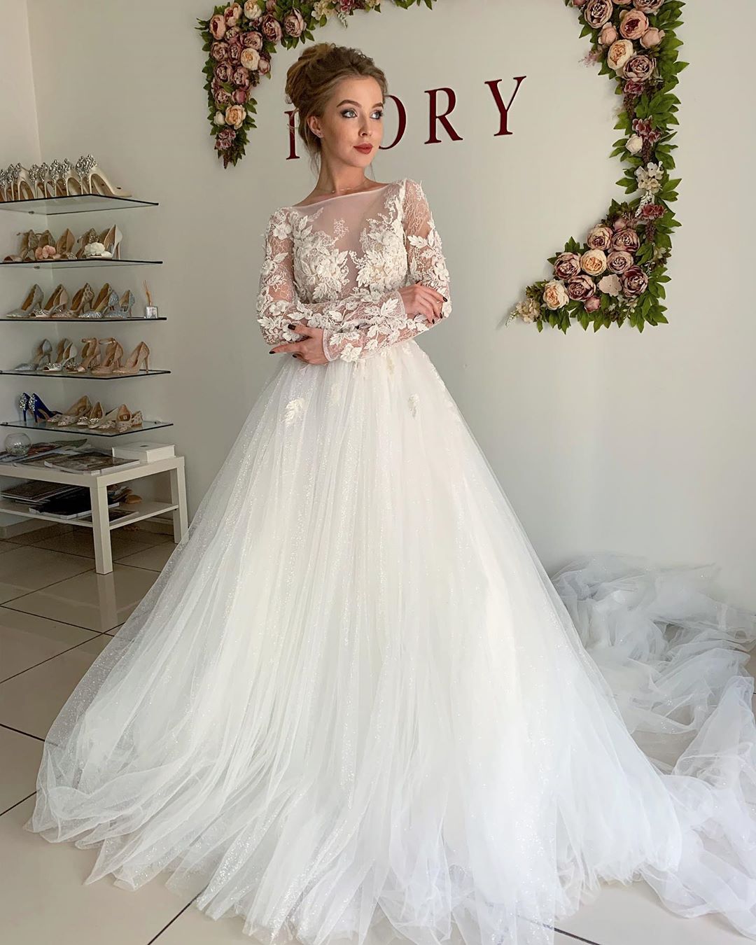 Sheer Tulle Elegant Appliques Wedding Dresses | Long Sleeve A-line Bridal Gowns Online-newarrivaldress
