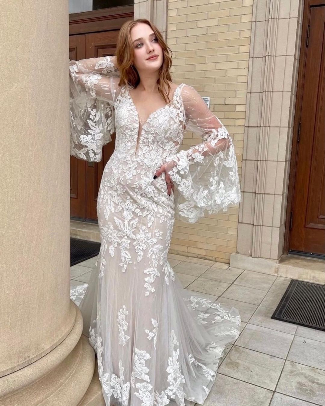 Gorgeous Ruffle Sleeves 3D Lace Appliques Mermaid Wedding Dress V-Neck Tulle Bridal Dress-newarrivaldress