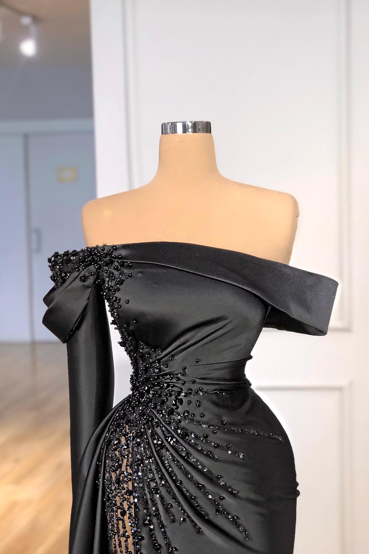 Stunning Black Satin Evening Dress Side Split Prom Dress with Glitter Beadings-newarrivaldress