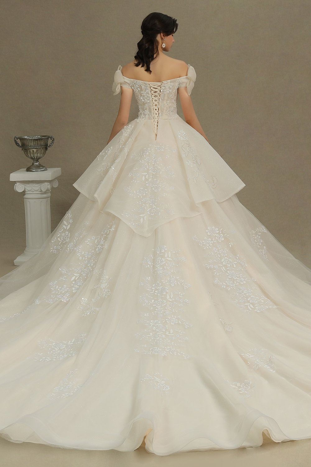Off Shoulder Aline White Princess Bridal Gown Floor Length Lace Wedding Dress