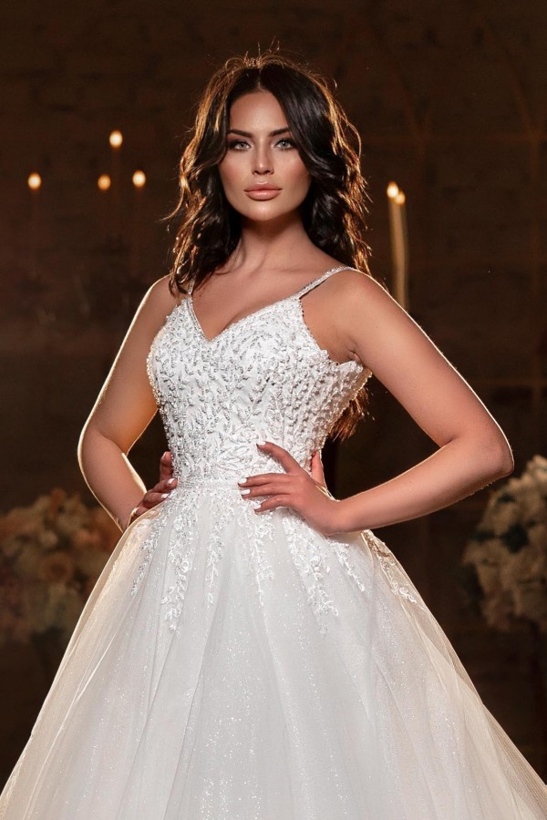 White Spaghetti Straps Aline Wedding Dress Tulle Lace Appliques Bridal Dress-newarrivaldress