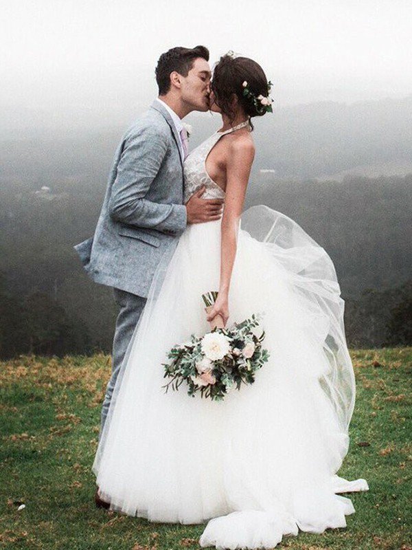 Sexy Lace Sleeveless Tulle Floor Length Bridal Gowns | Sexy Halter Wedding Dresses Online-newarrivaldress