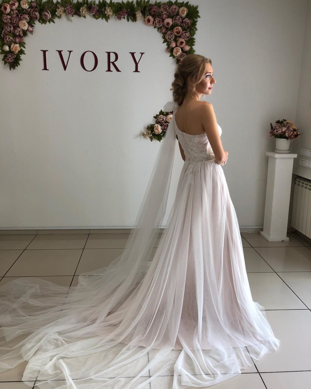 One Shoulder Appliques A-line Wedding Dresses | Sexy Backless Tulle Bridal Gowns-newarrivaldress