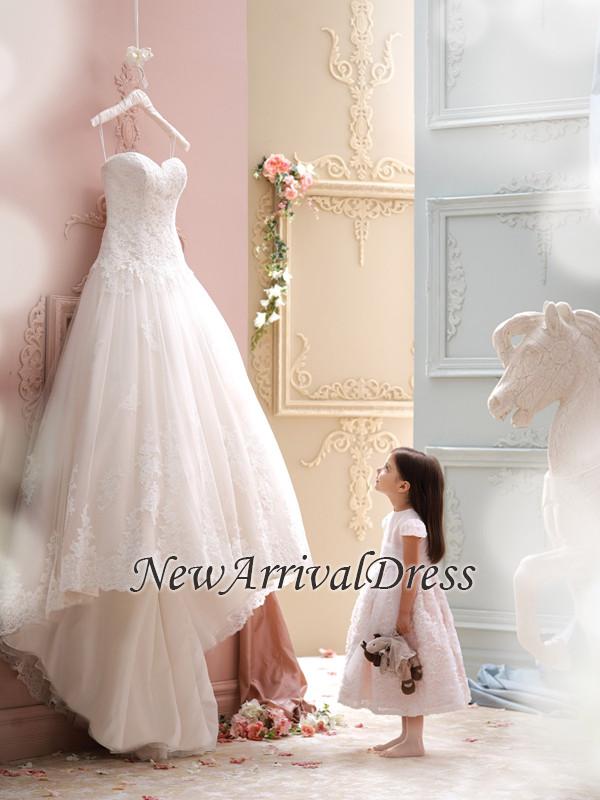 Sleeveless Spaghetti Strap Tulle Sexy Lace Sweep Train Wedding Dresses-newarrivaldress