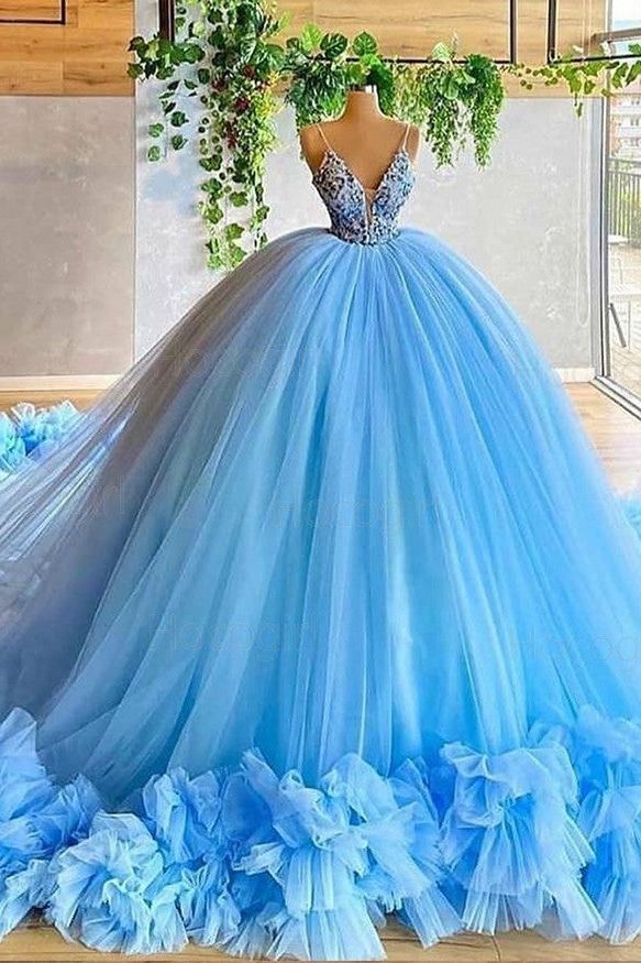 Sleeveless Long Ball Gown V-Neck Spaghetti Straps Tulle Quinceanera Dresses-newarrivaldress