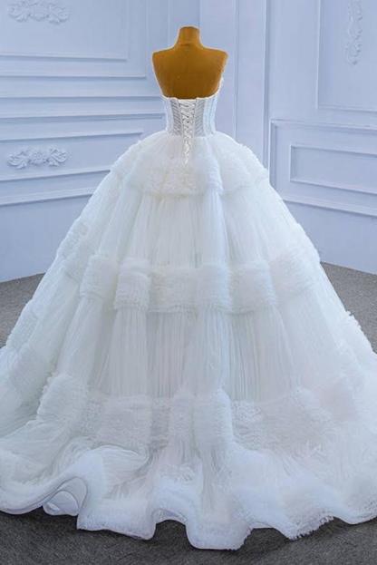 Sweetheart Ball Gown Wedding Dress Sleeveless Puffy Bridal Gown-newarrivaldress