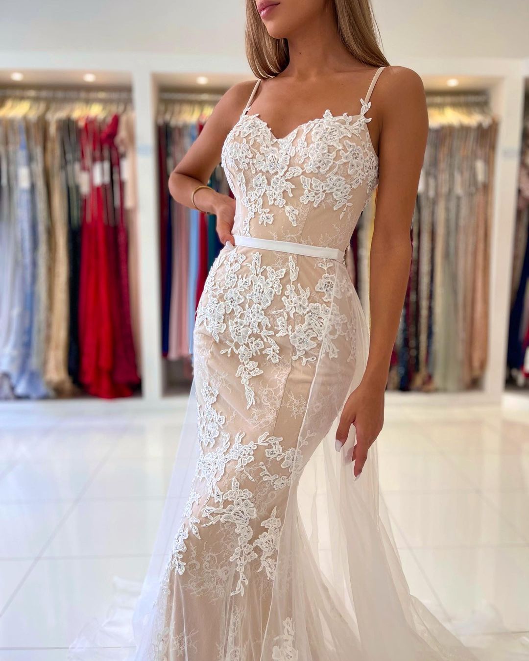 Charming Spaghetti Straps Lace Mermaid Evening Maxi Dress Sweetheart Prom Dress with Detachable Tulle Train-newarrivaldress