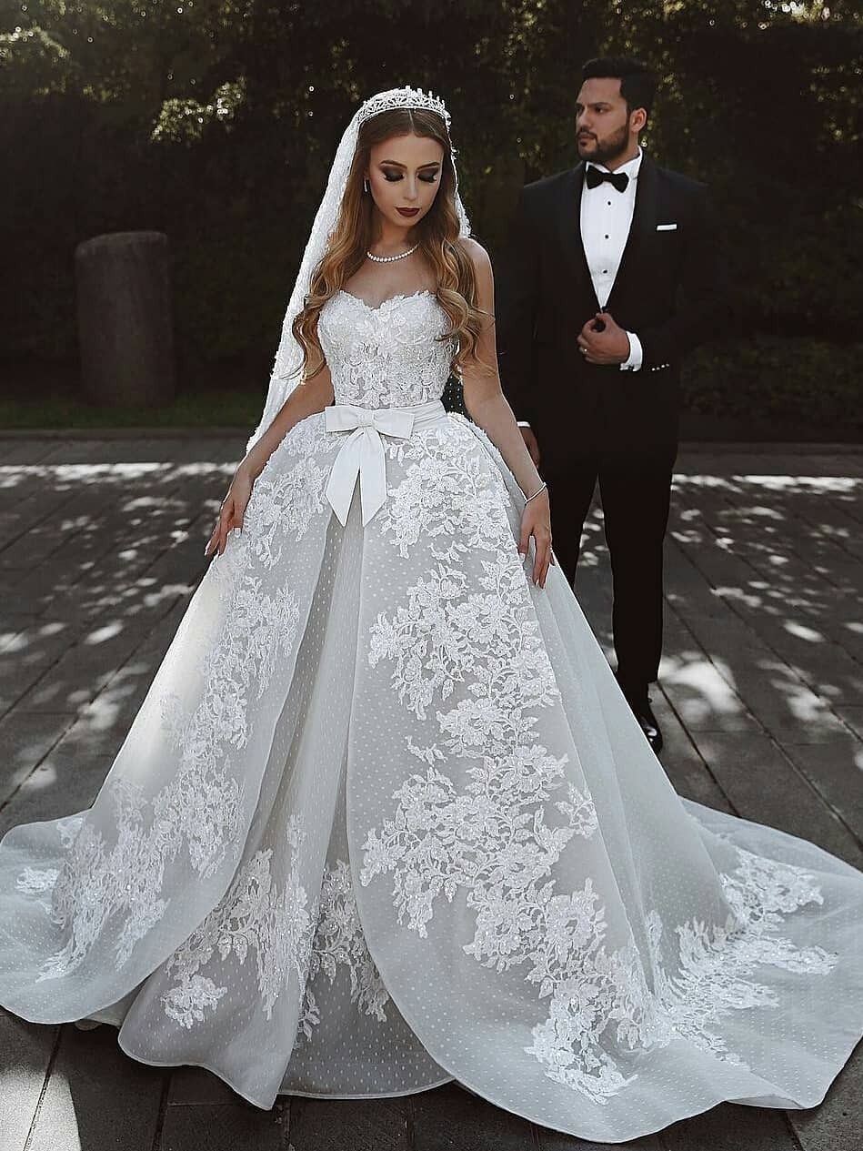 Sexy Lace Wedding Dresses With Bows | Sweetheart Sleeveless Overskirt Bridal Gowns