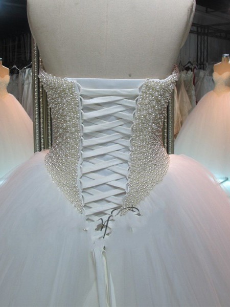 Sweetheart Tulle Pearls Glamorous Princess Elegant Ball Gown Wedding Dresses-newarrivaldress