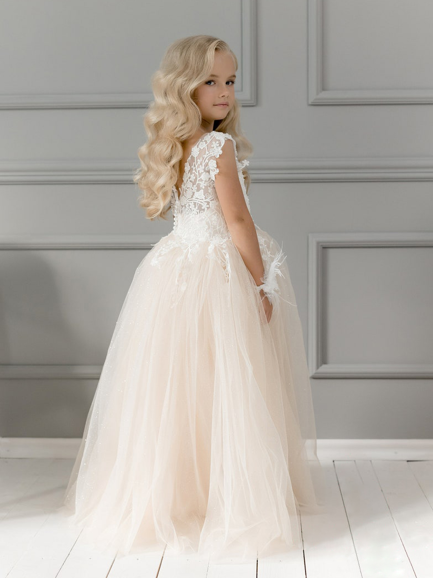 Cute Tulle Champagne Flower Girl Dress Sleevess White Lace Appliques Birthday Party Dress-newarrivaldress