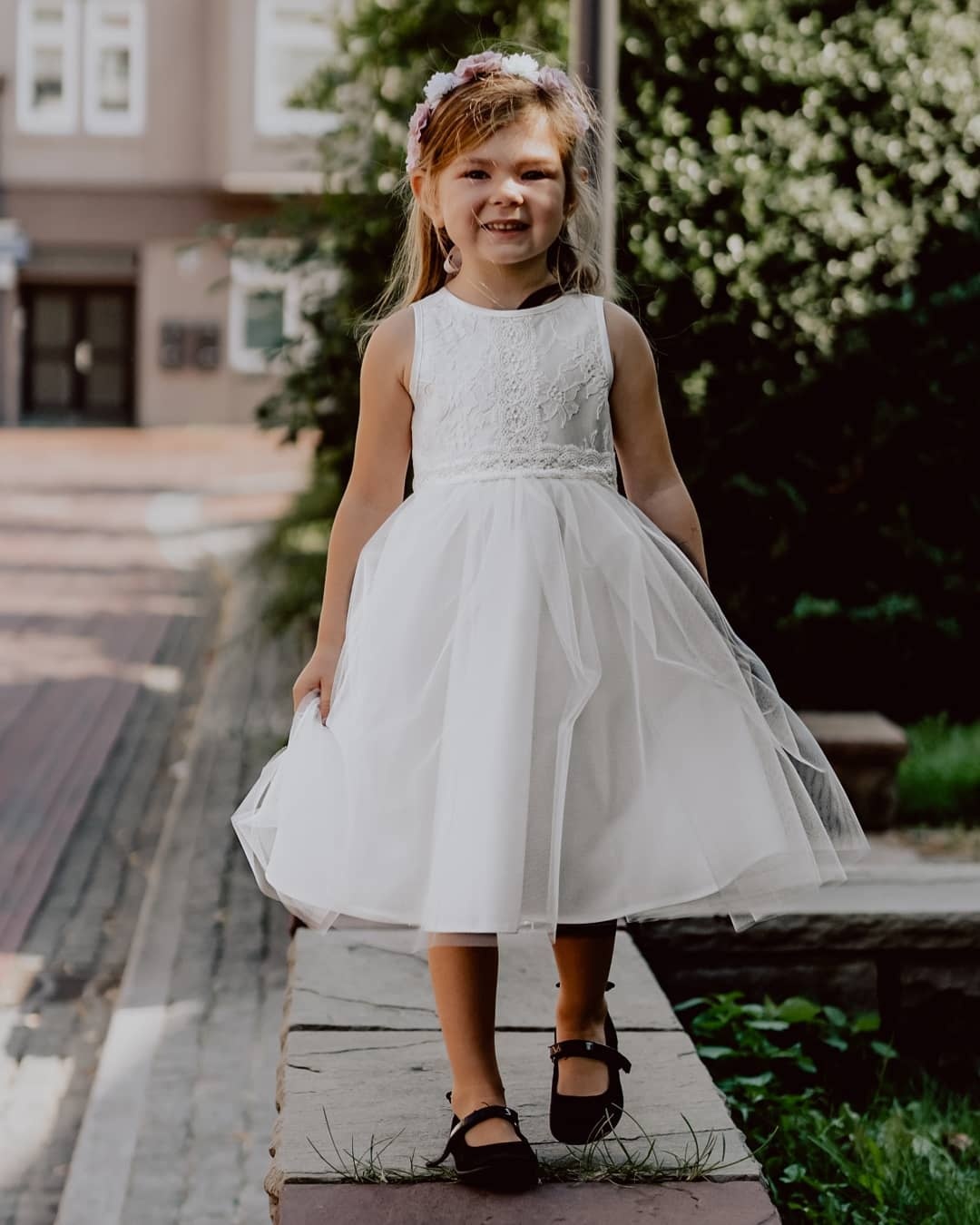 Lovely White Tulle Little Girl Dres for Wedding Sleeveless Jewel Neck Flower Girl Dress-newarrivaldress