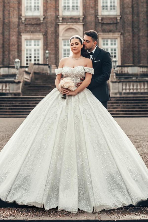 Elegant Off-the-Shoulder White Lace Ball Gown Sweetheart A-line Wedding Dress with Pearls-newarrivaldress