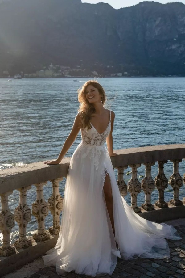 Amazing V-Neck A-line Wedding Dress White Floral Lace Side Split Bridal Dress-newarrivaldress