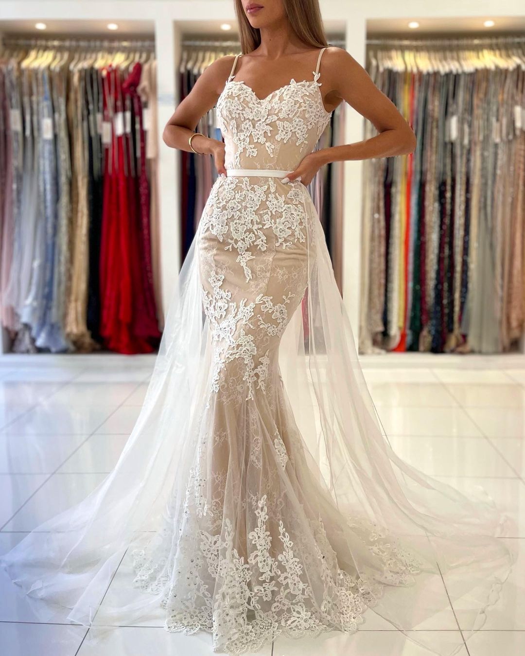 Charming Spaghetti Straps Lace Mermaid Evening Maxi Dress Sweetheart Prom Dress with Detachable Tulle Train-newarrivaldress