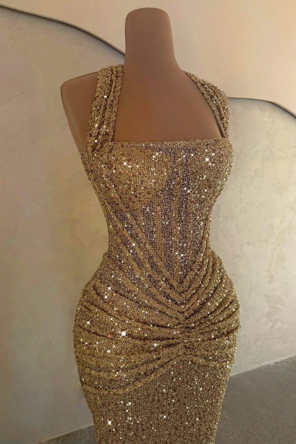 Red Halter Sequined Ruched Floor-Length Mermaid Prom Dress