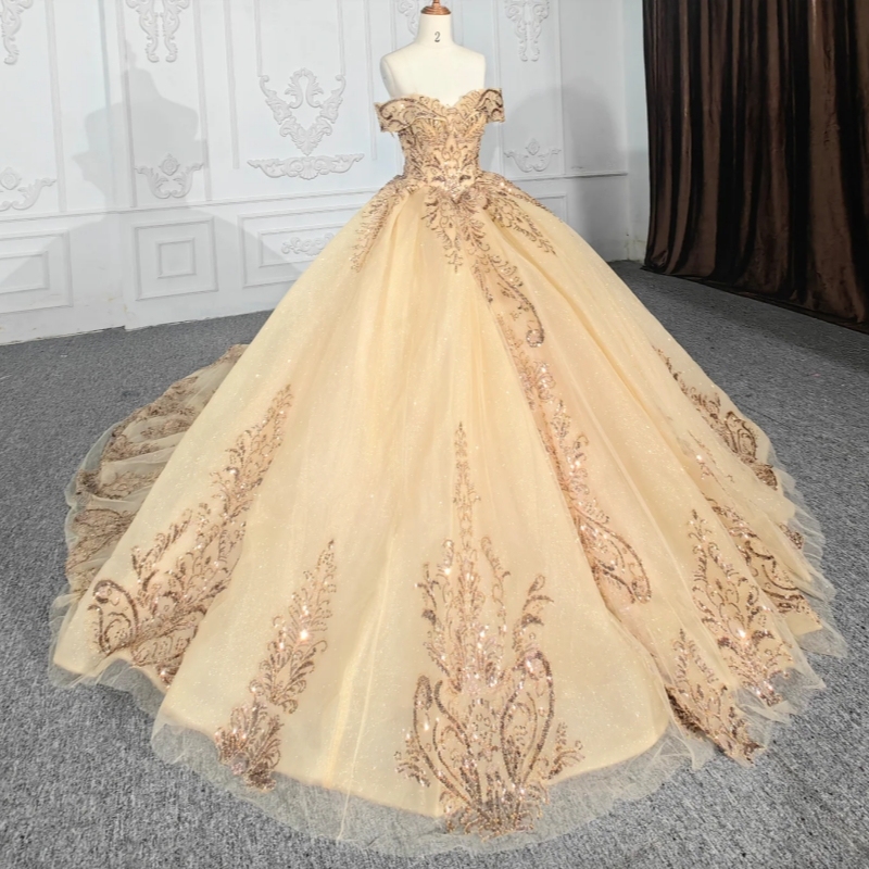 Off-the-Shoulder Gold Appliques Ball Gown Quinceanera Dresses Tulle Sweet 16 Dress