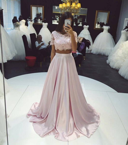 Two-Piece Prom Dresses Pink Lace Short Sleeves Elegant Long Evening Gowns