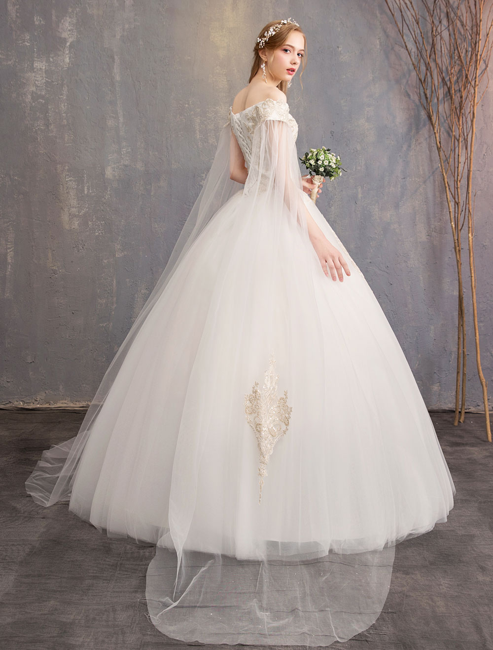 Wedding Dresses Tulle Off-The-Shoulder Short Sleeve Lace Applique Princess Bridal Gown