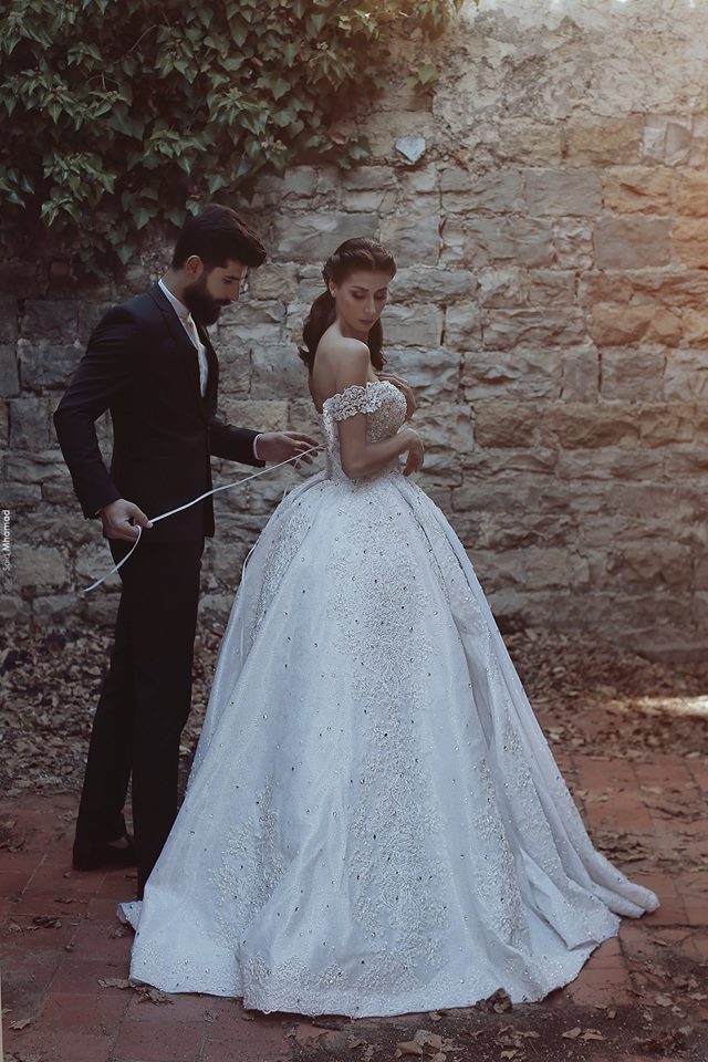 New Arrival Off-the-Shoulder Lace Wedding Dresses Crystal Lace-Up Ball Bridal Gowns-newarrivaldress