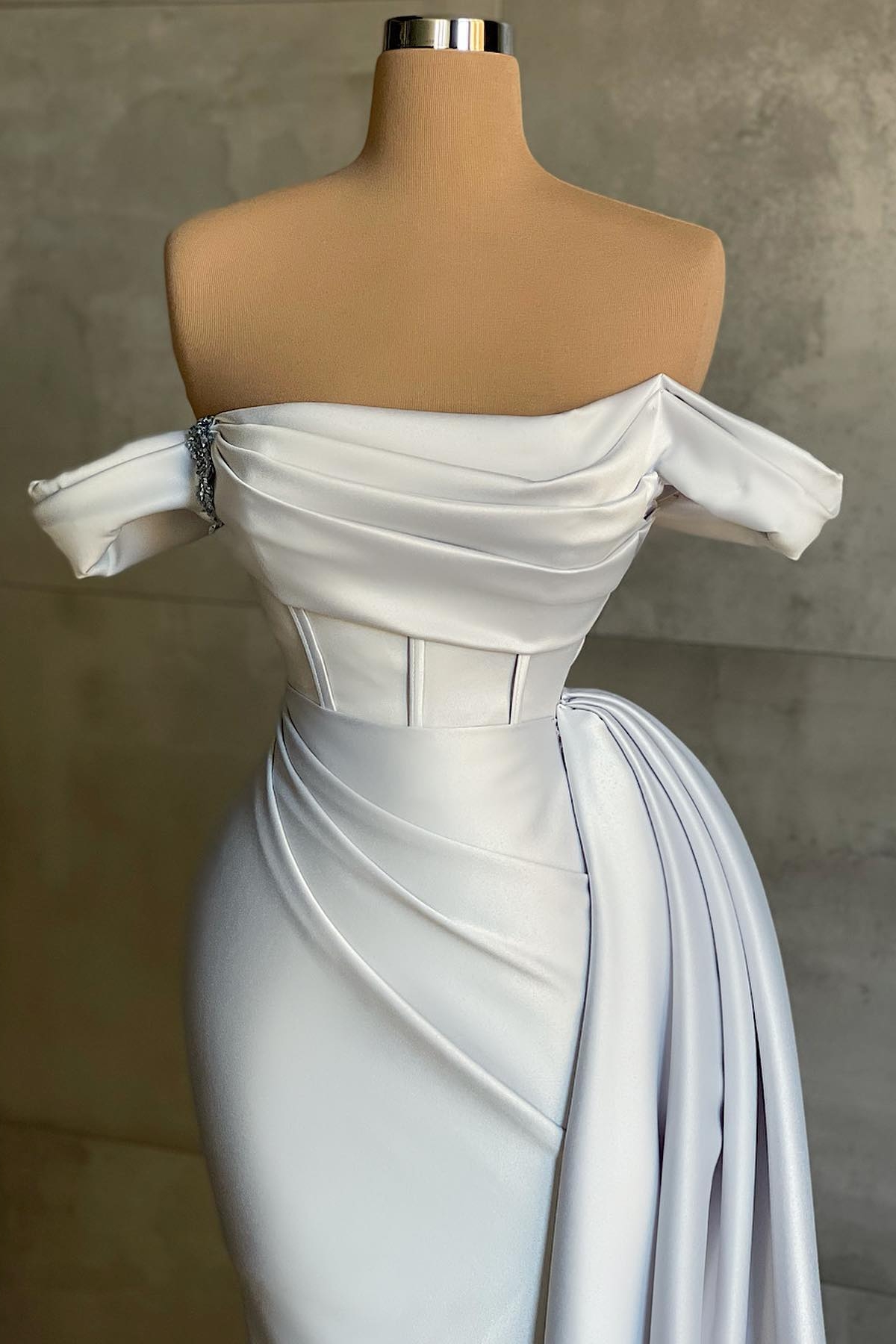 Alluring Off-the-Shoulder Satin Sheath Prom Dress Ruched Satin Evening Gown-newarrivaldress