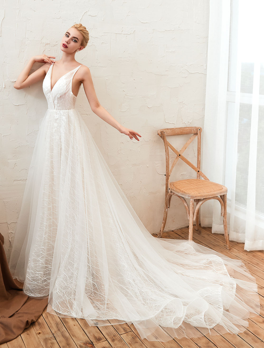 Wedding Dress 2021 V Neck A Line Floor Length Lace Appliqued Tulle Bridal Gowns-newarrivaldress