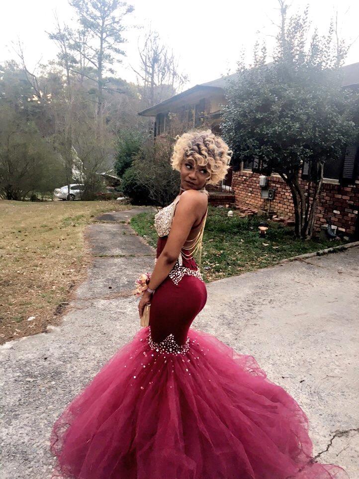 Tulle Mermaid Gorgeous Crystal V-Neck Prom Dress-newarrivaldress