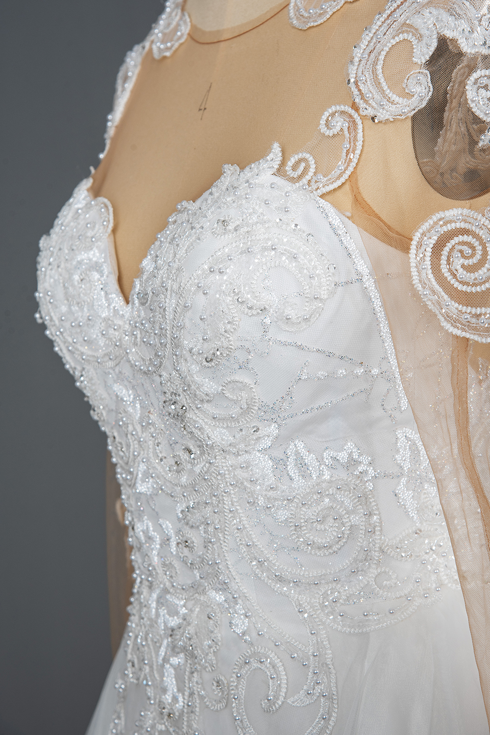 Long Sleeves Floral Lace Aline Wedding Dress Puffy Layers Bridal Dress with Sweep train-newarrivaldress