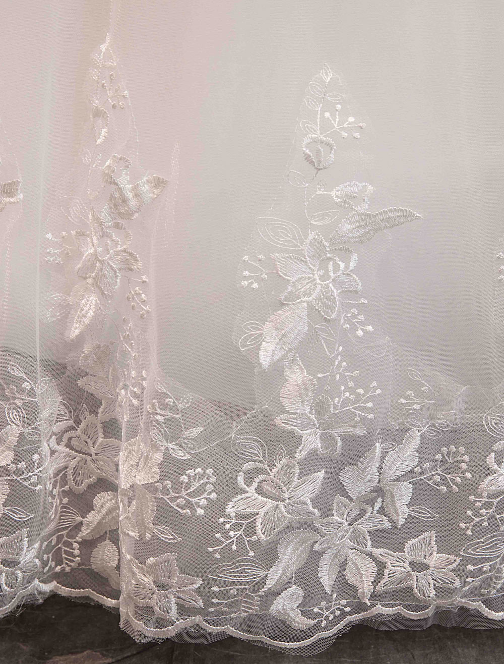 Tulle Wedding Dresses Princess Bridal Gown Off The Shoulder Lace Applique Floor Length Ball Gown Bridal Dress-newarrivaldress